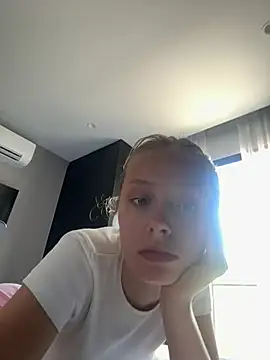 SunnyShiney online show from February 24, 9:40 am