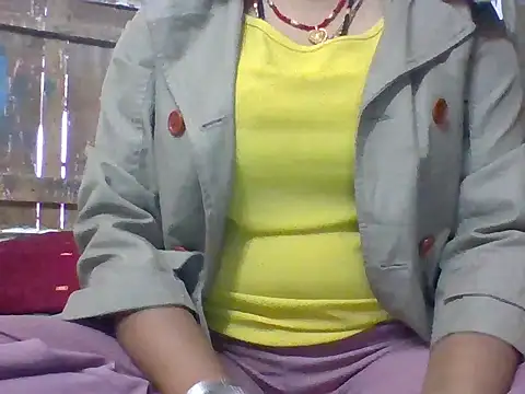 hot-riyaaa online show from February 8, 8:07 am