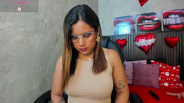 scarletbaker   online show from February 14, 1:19 pm