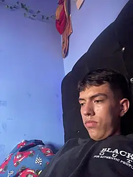 Snapshot of Juan_Gomezz26 chatting on April 7, 9:26 pm Juan Gomezz26 online show from April 7, 9:26 pm