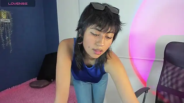 viperlix online show from December 17, 12:05 am