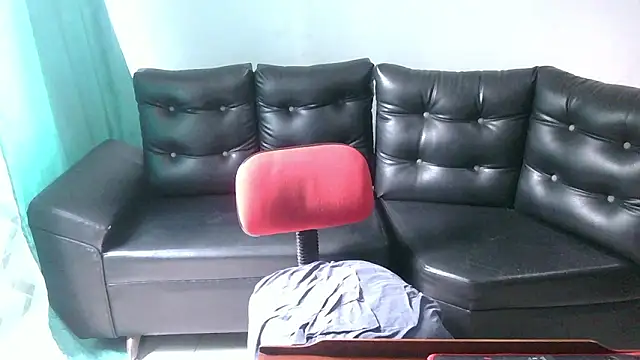 Snapshot of SebasT-sex chatting on February 23, 5:43 pm SebasT-sex online show from February 23, 5:43 pm