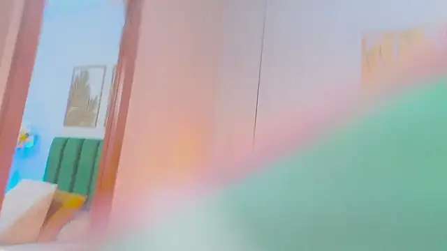 Snapshot of XenaRevelo chatting on February 6, 12:59 am XenaRevelo online show from February 6, 12:59 am