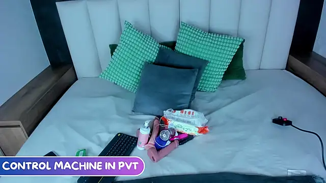 Miia Anderson online show from April 4, 12:35 pm