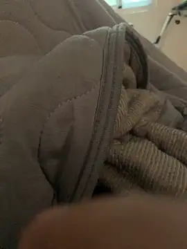 Phuc214055 online show from December 16, 4:06 am