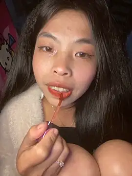 lux-su online show from March 9, 12:42 pm