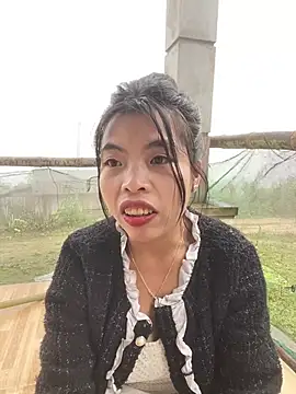lux-su online show from May 8, 1:44 am