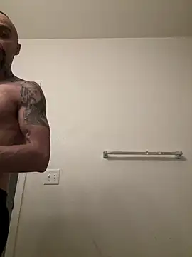 faces818 online show from March 19, 12:58 am