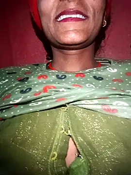 Snapshot of Maya_Big55A chatting on February 19, 11:12 pm Maya Big55A online show from February 19, 11:12 pm