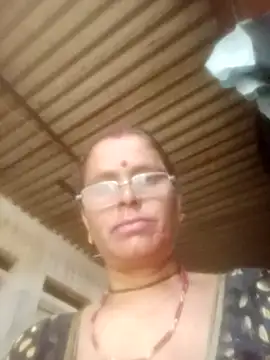 Snapshot of Pinki_rajak chatting on May 16, 12:40 am Pinki rajak online show from May 16, 12:40 am