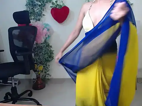 Snapshot of Shy_nivi chatting on July 1, 2:40 pm Shy nivi online show from July 1, 2:40 pm