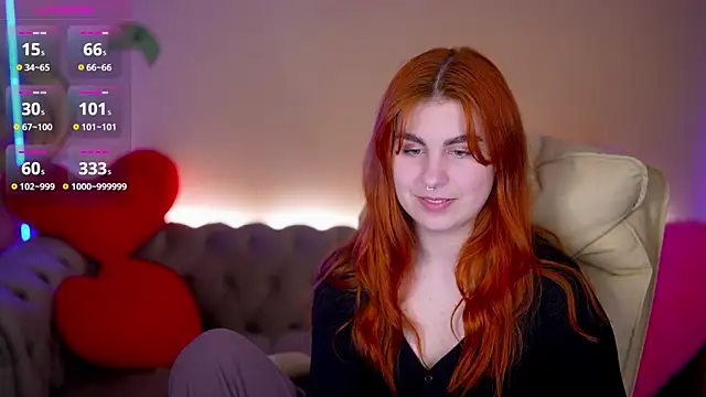 GingerPinky online show from February 15, 8:05 pm