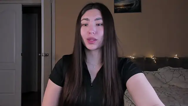 pink dove online show from December 16, 9:14 am