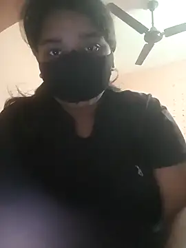 Snapshot of Yaya_345 chatting on December 17, 6:36 pm Yaya 345 online show from December 17, 6:36 pm