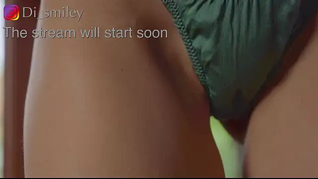 di smileyone online show from August 6, 2:57 am