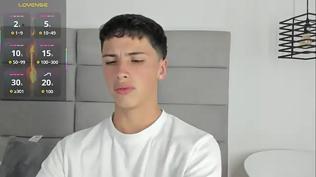 JoshClaarktt online show from April 15, 4:08 am