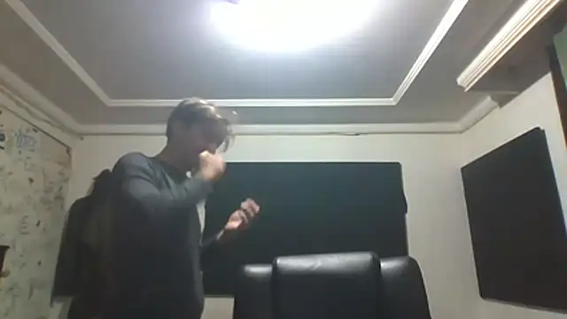 Elmonojojoi98 online show from March 6, 7:27 am