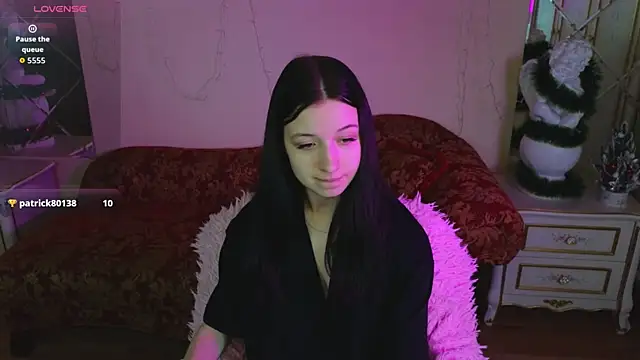 AlicePowells online show from January 10, 11:45 am