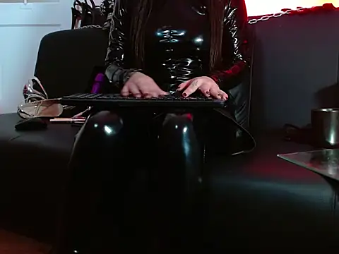 Snapshot of cleodoranoir chatting on February 26, 2:05 pm cleodoranoir online show from February 26, 2:05 pm