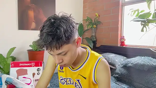 Andy Belier23 online show from March 10, 2:44 pm