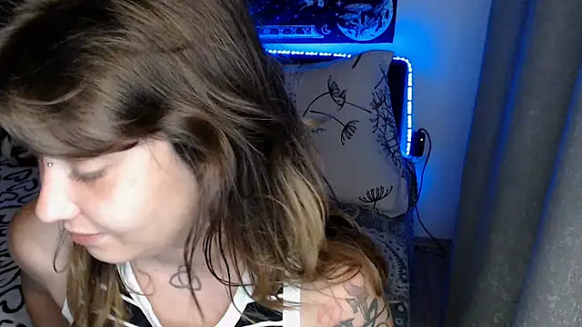 AlienforTwenty online show from July 4, 12:17 am