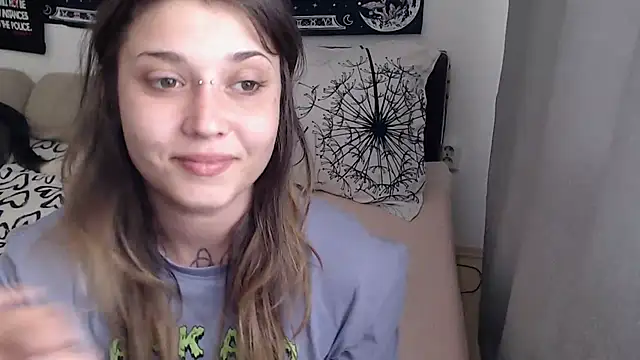 AlienforTwenty online show from July 9, 1:15 pm