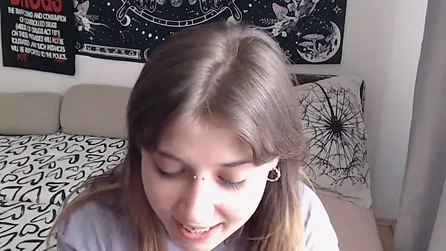 AlienforTwenty online show from July 12, 1:46 pm