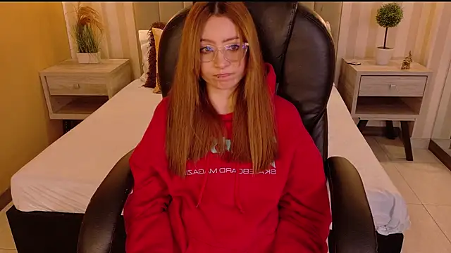 Snapshot of danielamilles chatting on January 8, 1:24 pm danielamilles online show from January 8, 1:24 pm