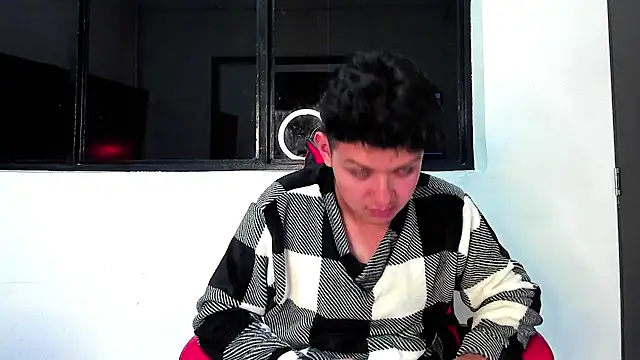 NathanBrookhs online show from December 22, 9:28 am