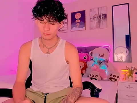 Snapshot of back_thomson chatting on February 26, 9:25 pm back thomson online show from February 26, 9:25 pm