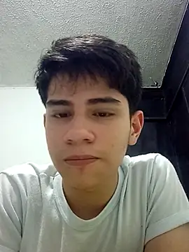 Snapshot of Sink198 chatting on December 16, 4:17 am Sink198 online show from December 16, 4:17 am