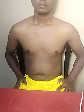 Snapshot of golosos2331 chatting on December 15, 4:39 am golosos2331 online show from December 15, 4:39 am