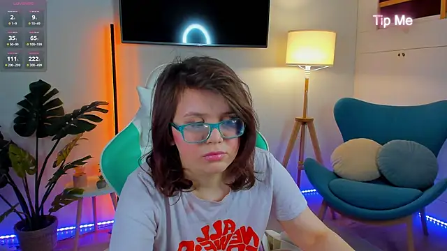 Ariell Mini online show from May 1, 5:56 am