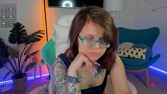 Ariell Mini online show from May 11, 5:46 am