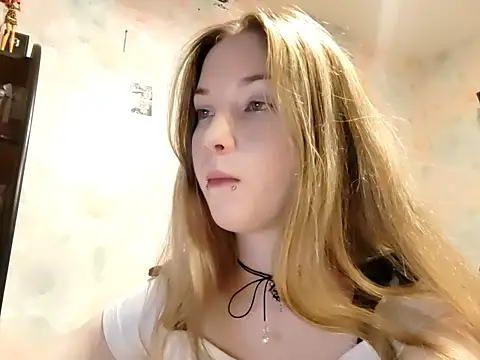 ElvaDeveja online show from December 16, 10:09 am