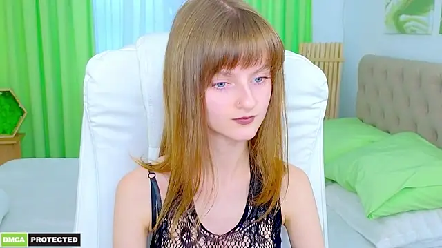 Miss Alisa  online show from April 7, 2:50 pm