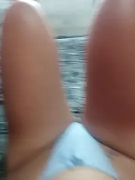 layanehot online show from December 18, 9:26 am