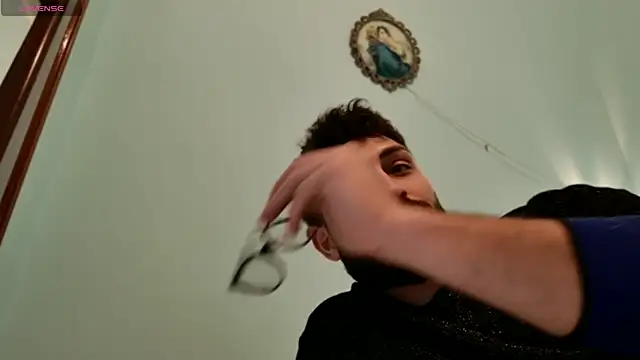 Snapshot of mark_ariete chatting on April 2, 9:12 pm mark ariete online show from April 2, 9:12 pm