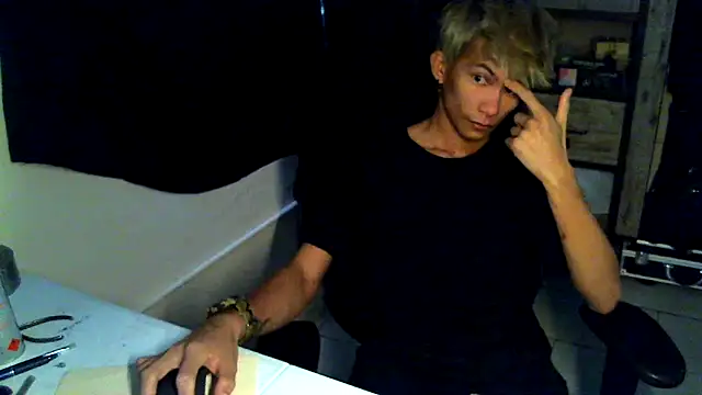 Snapshot of jhaycobXgarcia chatting on March 23, 3:43 am jhaycobXgarcia online show from March 23, 3:43 am