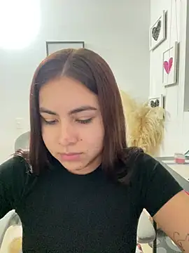 Snapshot of Zarahs_Blare1 chatting on June 9, 12:22 am Zarahs Blare1 online show from June 9, 12:22 am