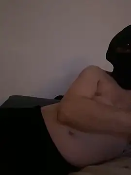 Snapshot of heyimbig chatting on December 14, 12:38 am heyimbig online show from December 14, 12:38 am