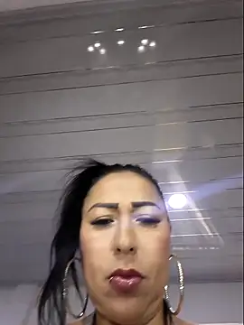 Snapshot of Naomy_Mature chatting on February 12, 12:55 pm Naomy Mature online show from February 12, 12:55 pm