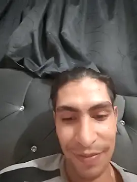 Snapshot of Latin_charming chatting on December 14, 2:17 am Latin charming online show from December 14, 2:17 am