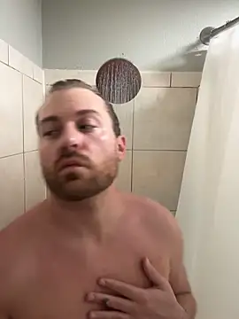 Snapshot of upforanything27 chatting on December 14, 12:27 am upforanything27 online show from December 14, 12:27 am