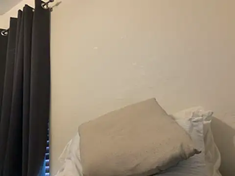 Snapshot of In_tandem chatting on March 15, 10:38 pm In tandem online show from March 15, 10:38 pm