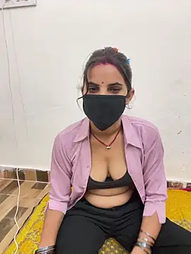 Pooja Love143 online show from April 1, 1:41 pm