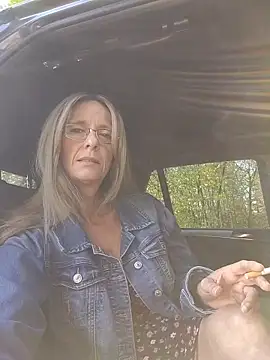 Sacha Scorp online show from April 8, 9:20 am