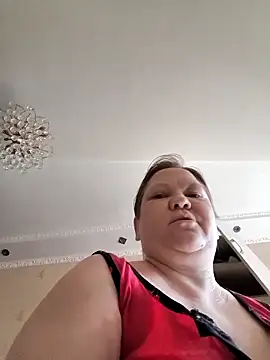 Snapshot of -Queen- chatting on February 26, 6:23 am -Queen- online show from February 26, 6:23 am