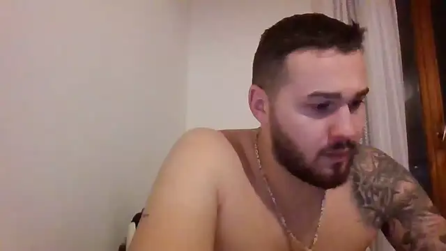 Snapshot of Andrea99only chatting on December 17, 10:16 pm Andrea99only online show from December 17, 10:16 pm