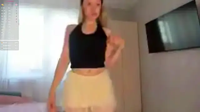 SkyeDavis online show from June 19, 1:48 pm